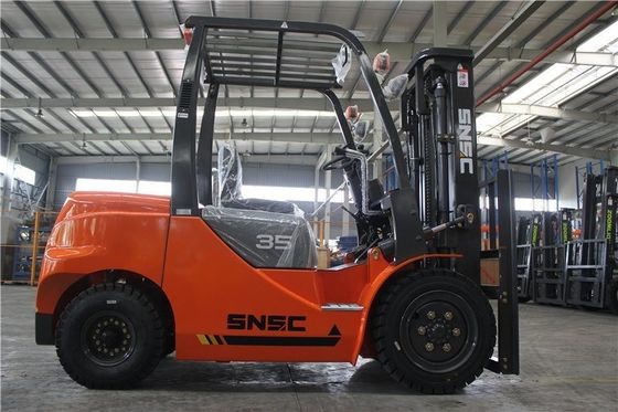 3.5T Kleine Diesel Vorklift Oranje Diesel Motor Vorklift Japan Isuzu Motor
