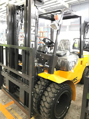 1T - 5T Vorkheftrucks Japan Isuzu Dieselmotor Vorkheftrucks