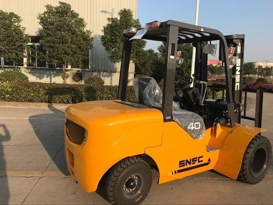 OEM 4 ton diesel vorkheftruck SNSC diesel vorkheftruck met 2 trappen mast