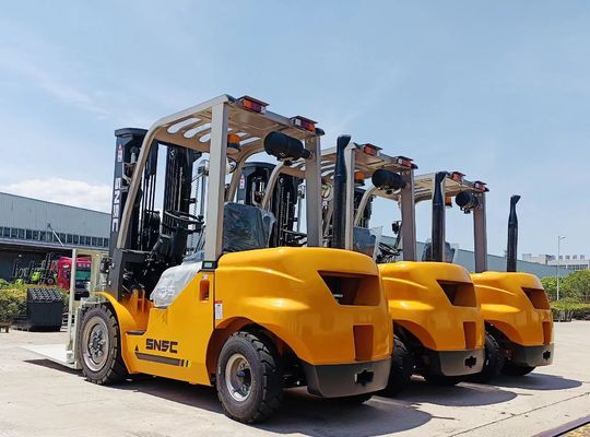6600LBS 7700LBS Diesel vorkheftruck Fabrikanten 3500kgs Diesel aangedreven vorkheftruck