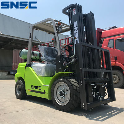 SNSC Vorkheftrucks met benzine