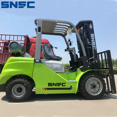 SNSC Vorkheftrucks met benzine