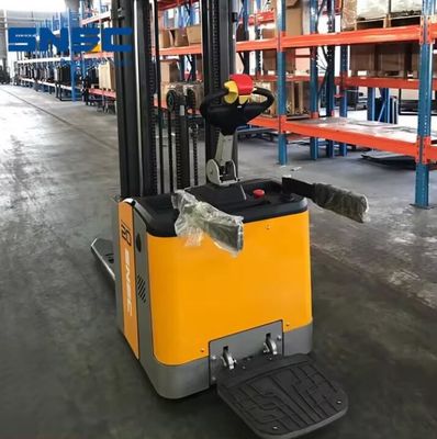 Apilador Stacker 1500kg 2000kg Elektrische Stacker Truck Voor hotels, kledingwinkels